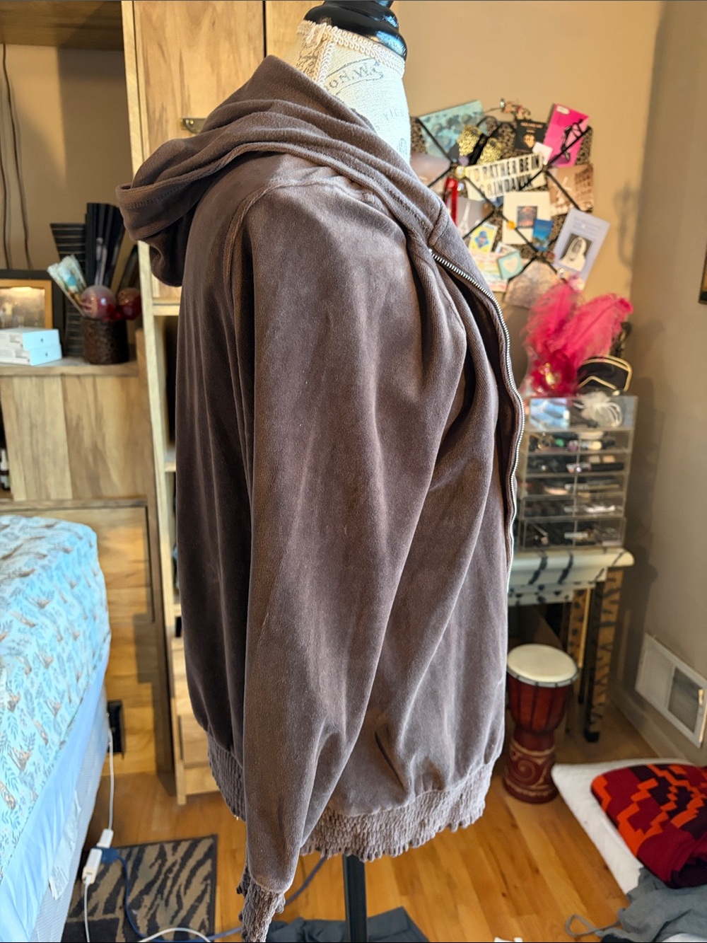 Brown Liz Lange Maternity Velour Zip-Up Hoodie - XL - Picture 2 of 5